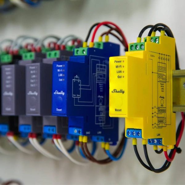 Controlador Shelly Pro RGBWW PM Wi-fi DIN LED RGBW medición