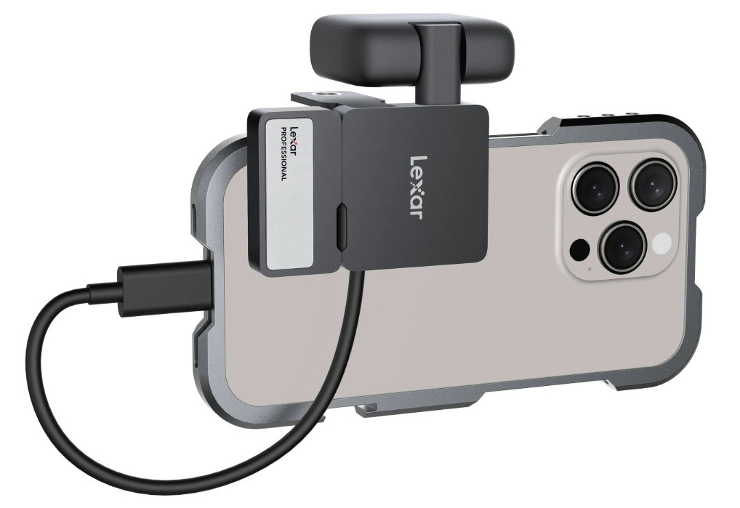 Disco SSD Lexar Pro 1TB Portable con Hub - hasta 1050 MB/s Disco SSD Lexar Pro 1TB Portable con Hub - hasta 1050 MB/s